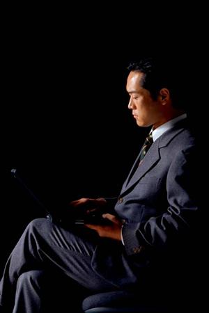 広島で信頼できる探偵社をお探しの方へ！浮気の証拠を迅速かつ低価格で押さえる方法とは？